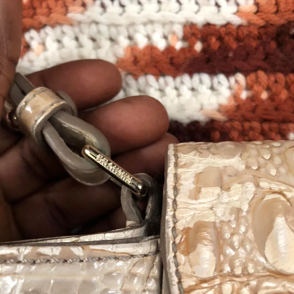 Brahmin Melbourne Collection Ivory Dream Margo Crossbody Bag Purse Leather Croc Embossed Crocodile Push Lock  - Image 5