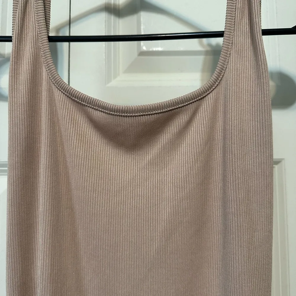 Backless dress sz 6 - Image 2