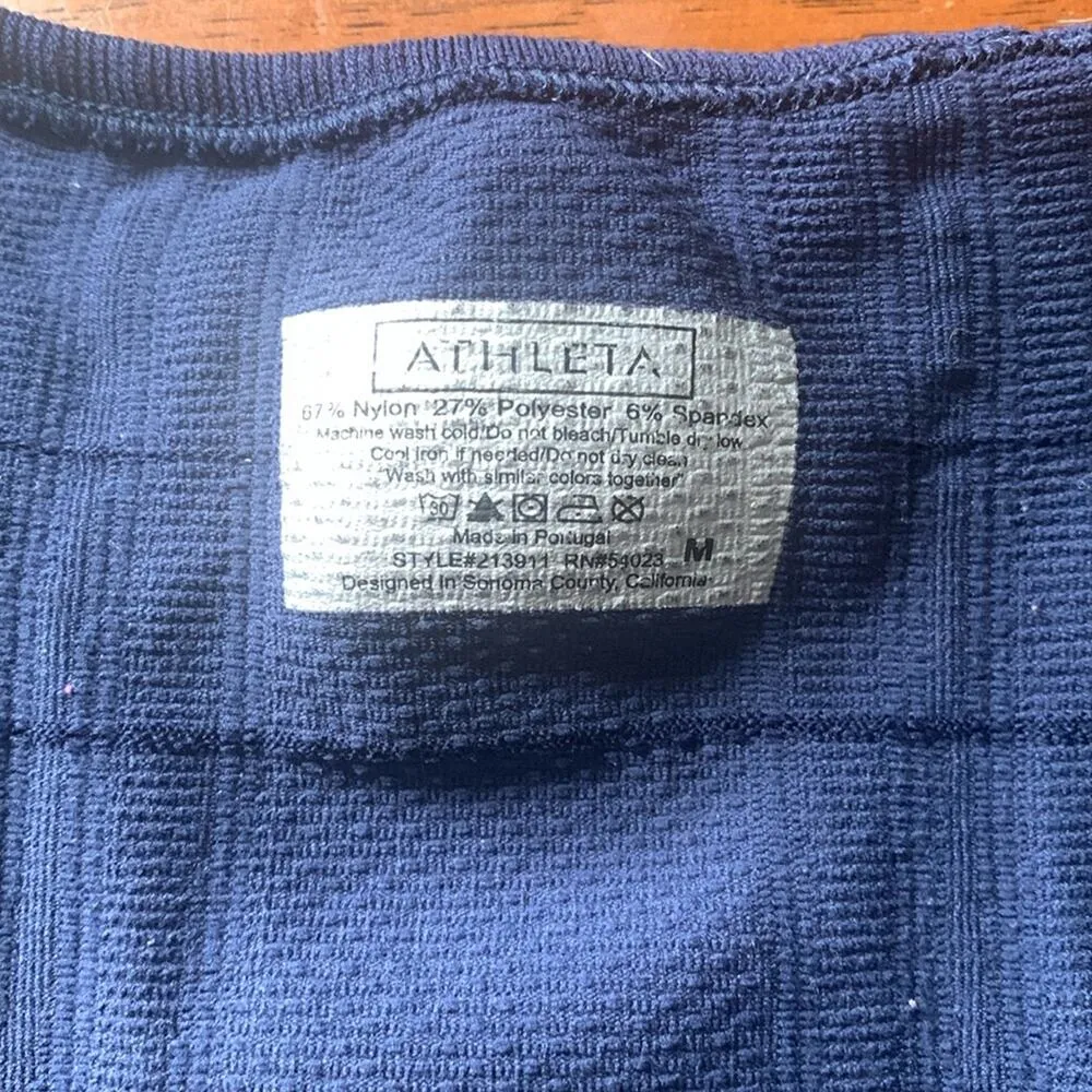 Athleta women's medium fastest track tee blue gradient swiftly short sleeve shir - Image 4