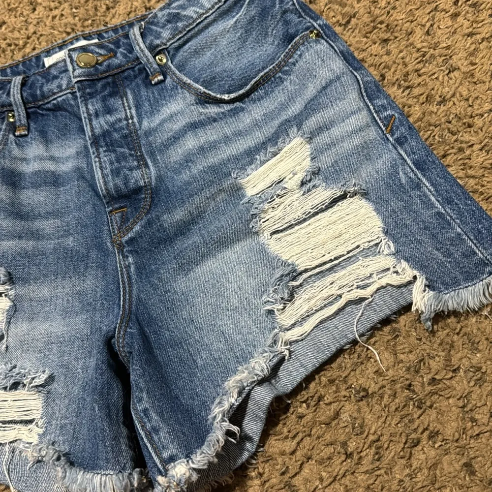 Good American jean shorts - Image 2