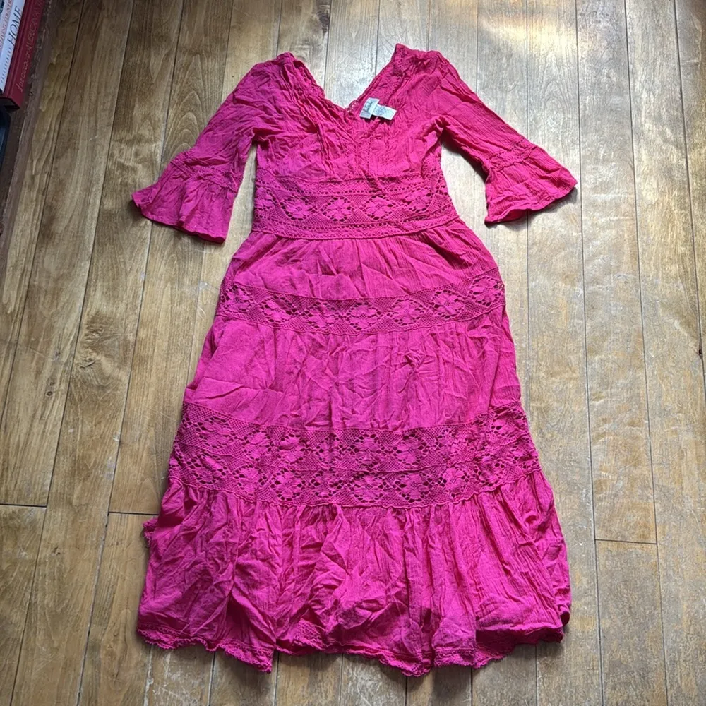 Neiman Marcus Elegant Pink Lace Midi Dress Medium - Image 3