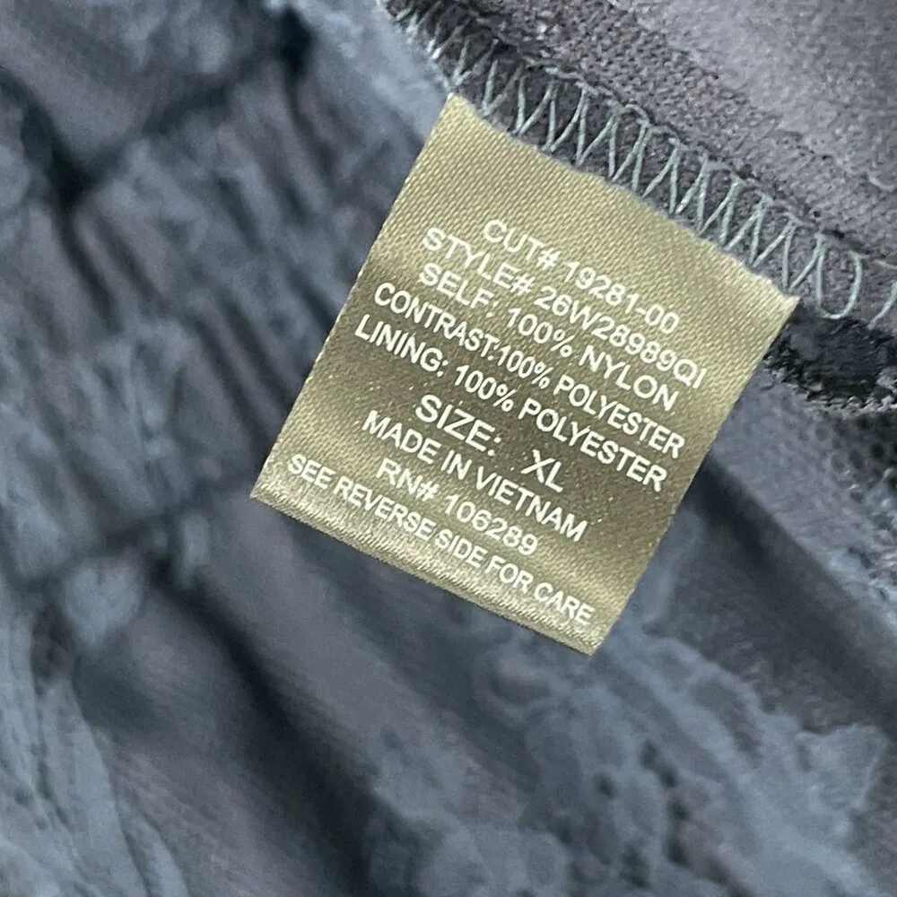 Trixxi Floral Lace Short Sleeve Flowy Flare Leg Shorts Romper Navy Blue XL - Image 10