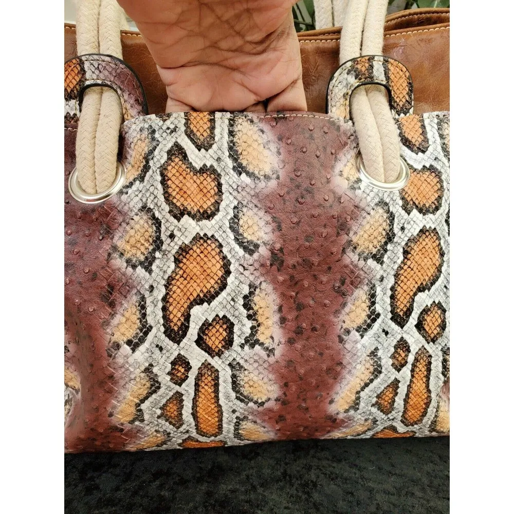 Elite Model's Fashion Women Two Tone PVC & Polyester Leopard Print Handbag Purse - Image 3