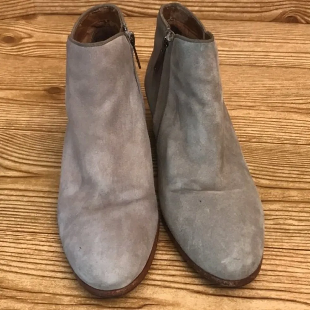 Circus by sam Edelman grey suede women’s booties boots size 8 - Image 3