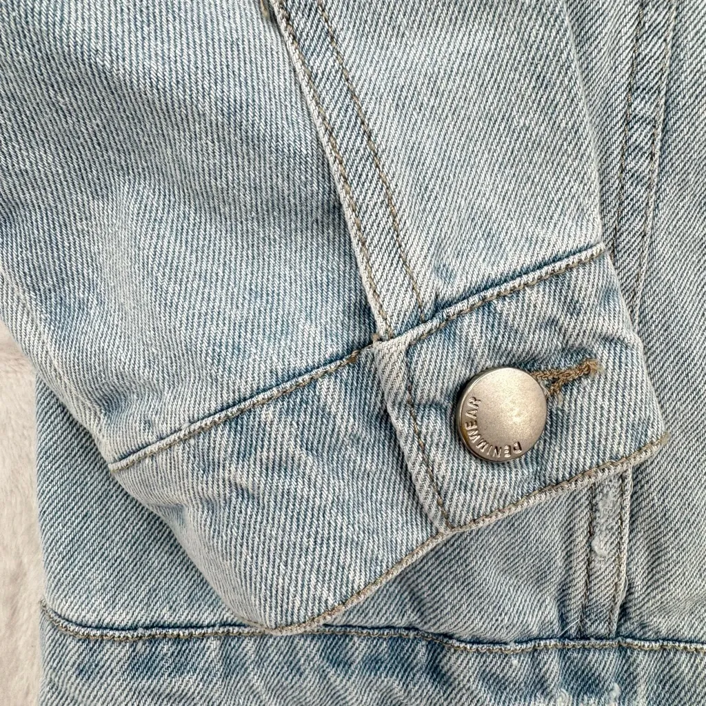 Classic Denim Jean Jacket from Dry Goods Light Wash Distressed Western Cowgirl M Blue Size M - Image 3