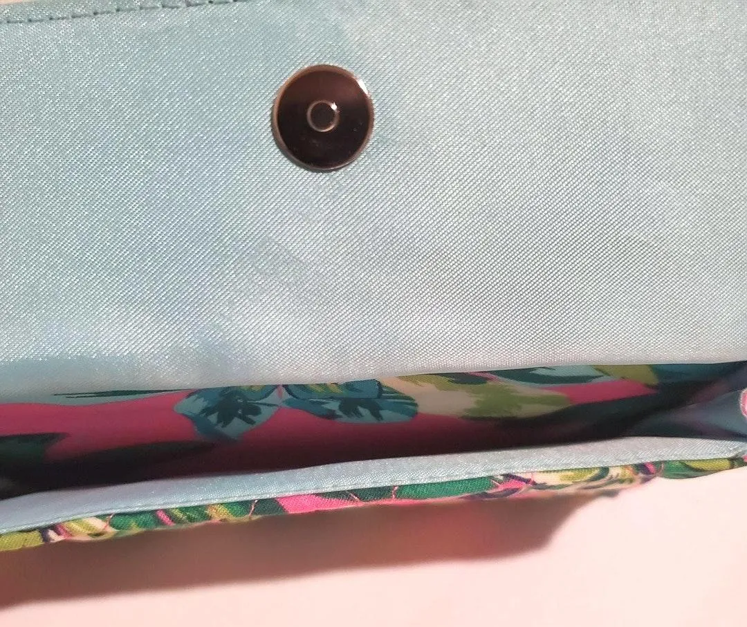 Tropical Paradise Crossbody - Image 4