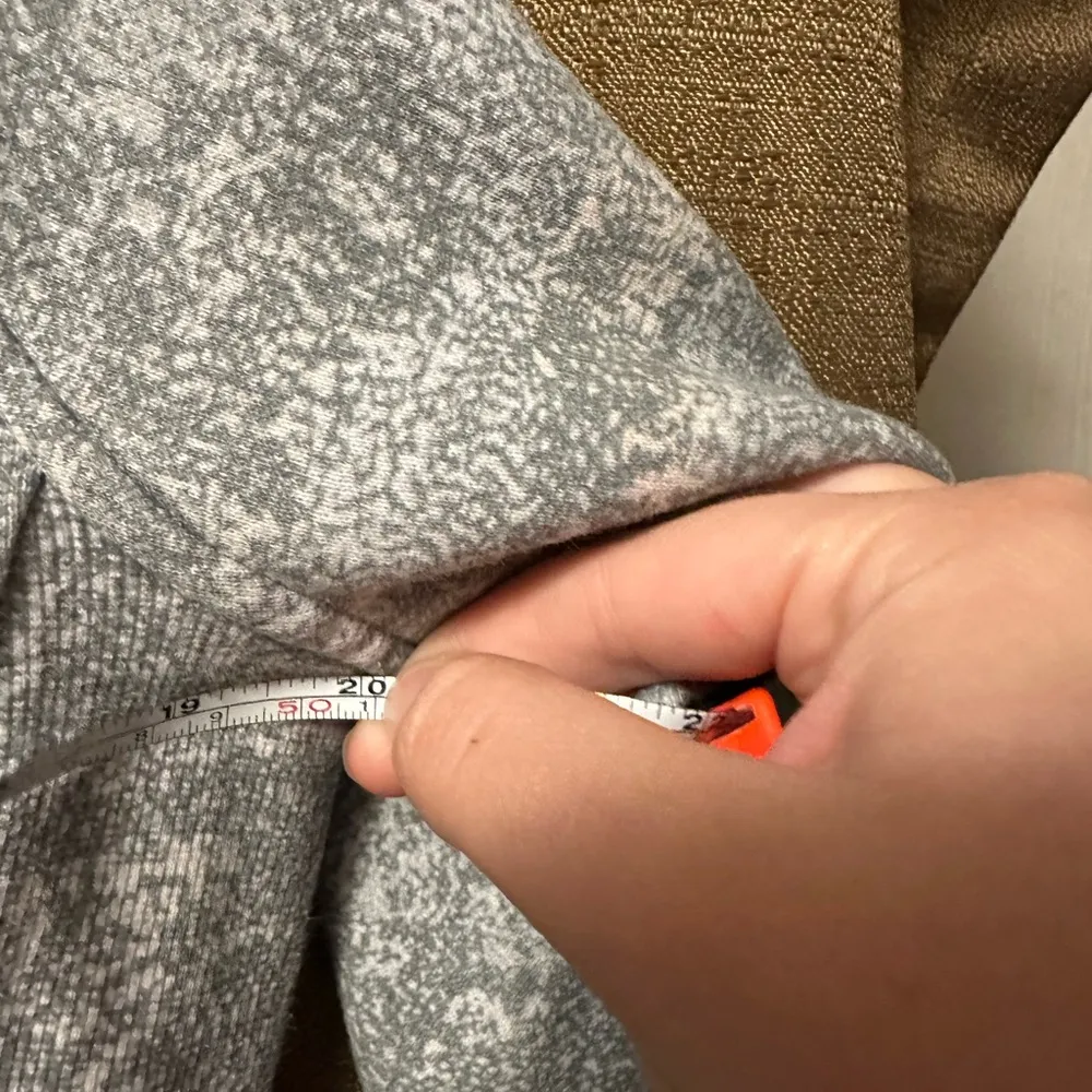 Lululemon Scuba Hoodie Light Cotton Fleece Heathered Space Dyed Gris Size 8 - Image 6