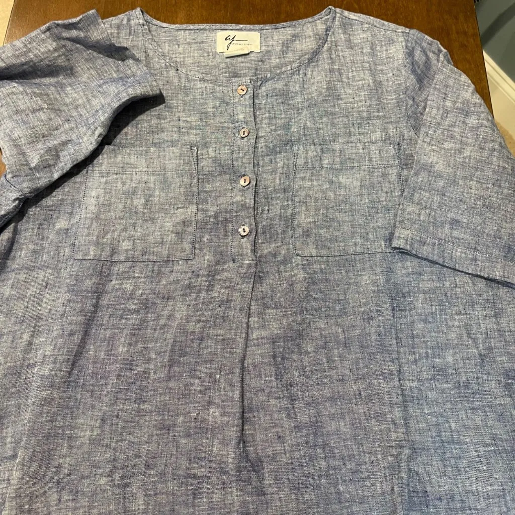 Andrea Jovine Linen Tunic Top Women's Size Large Relaxed Chambray Blouse Beachy - Image 7