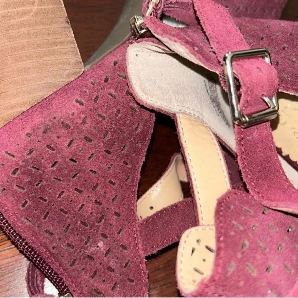 Crown Ivy Perforated Leather Burgundy
Bootie(Size 9M) - Image 9