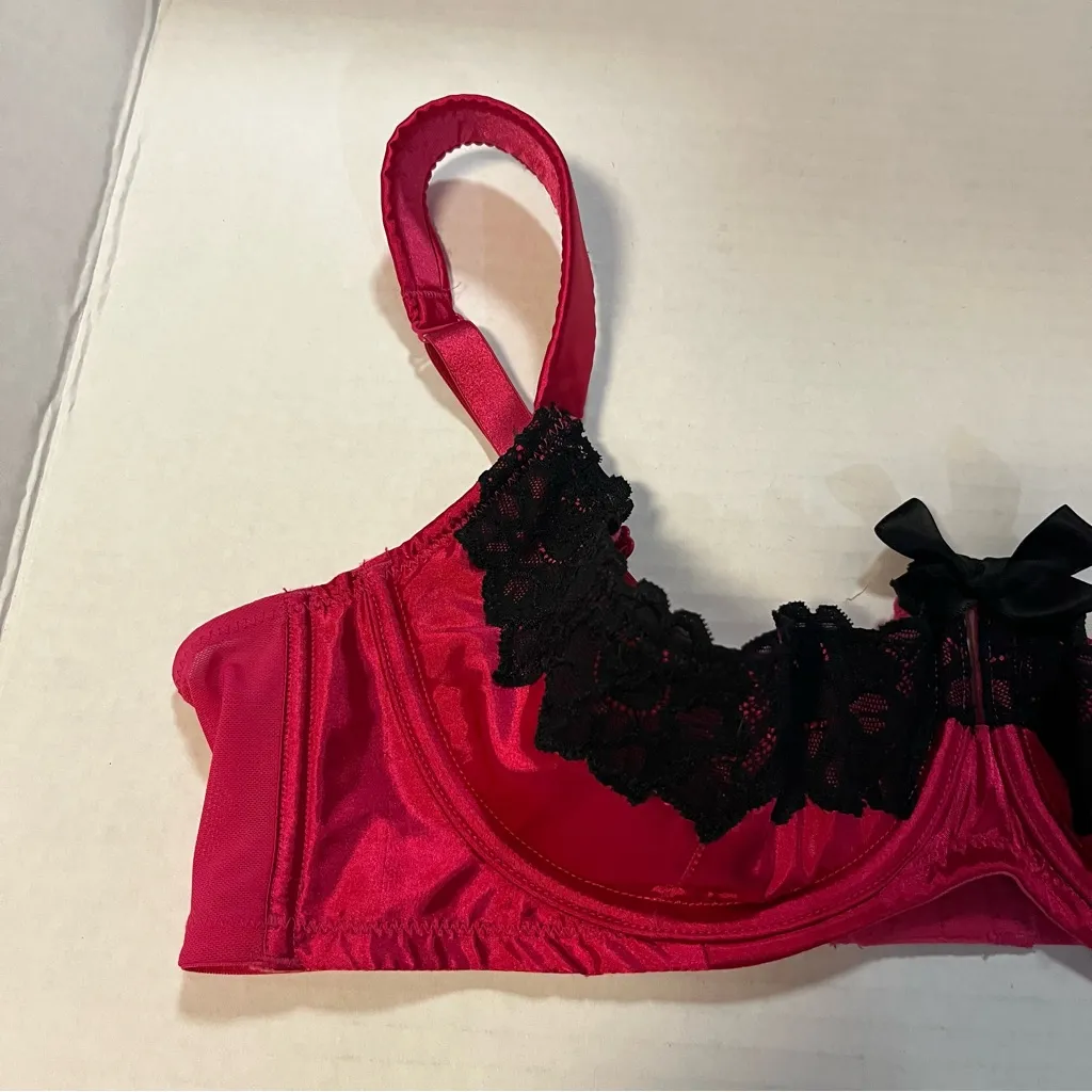 Cacique Bra Hot Pink w/ Black Lace & Bows Balconette Bra Sz 42D EUC Valentines! - Image 3