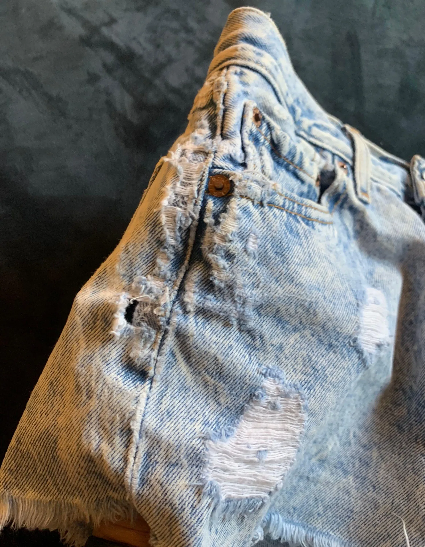 Levi’s Acid Wash Levi Shorts - Image 6