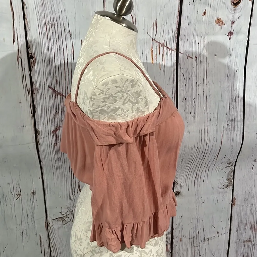 Eloise off the shoulder blouse size medium. - Image 2