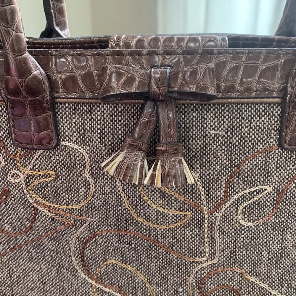 Liz Claiborne small wool and croc embossed vegan leather tote pre loved - Image 3