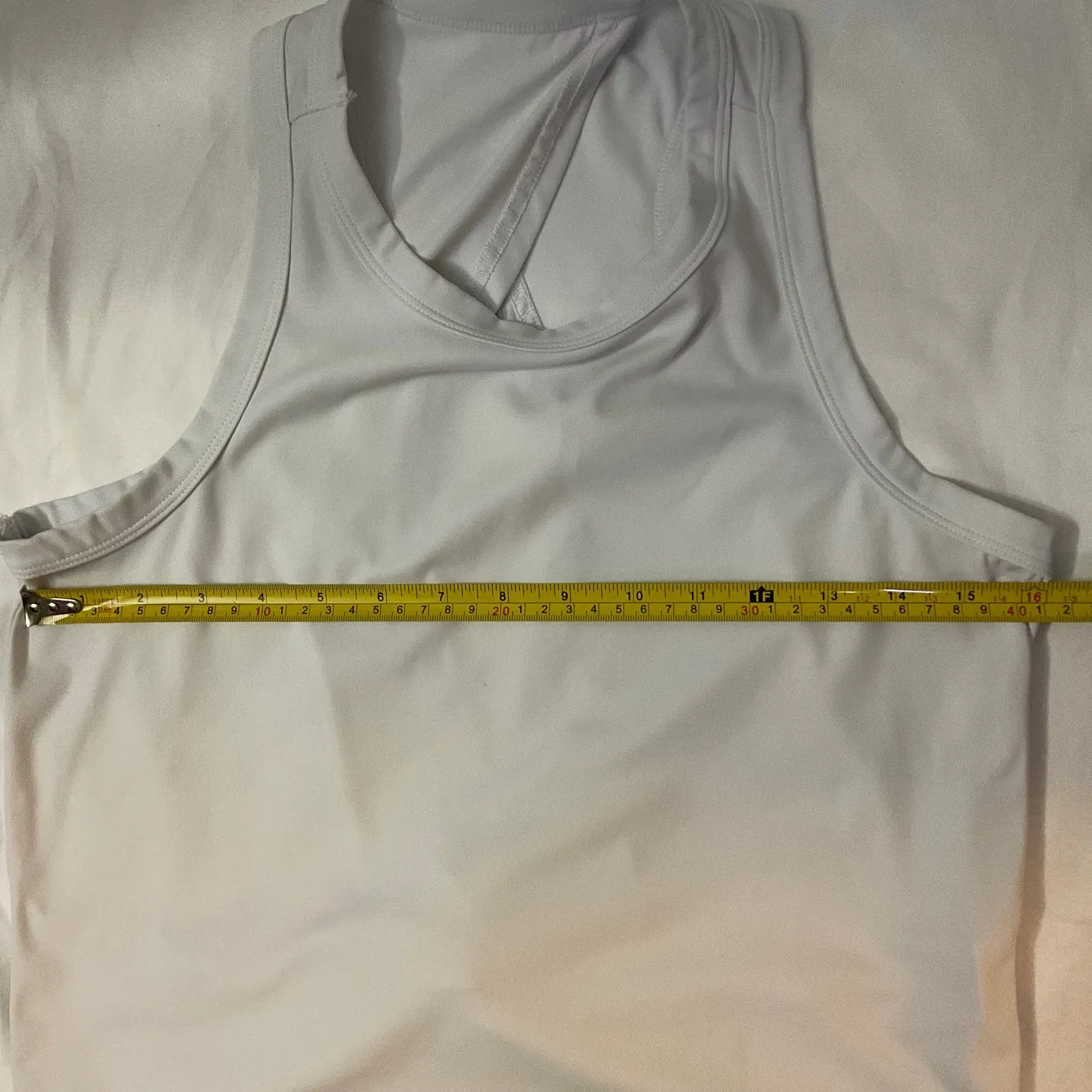 SHEIN Cropped Workout Tank Top Cutout Back  S Acttivewear Athleisure  Casual - Image 5