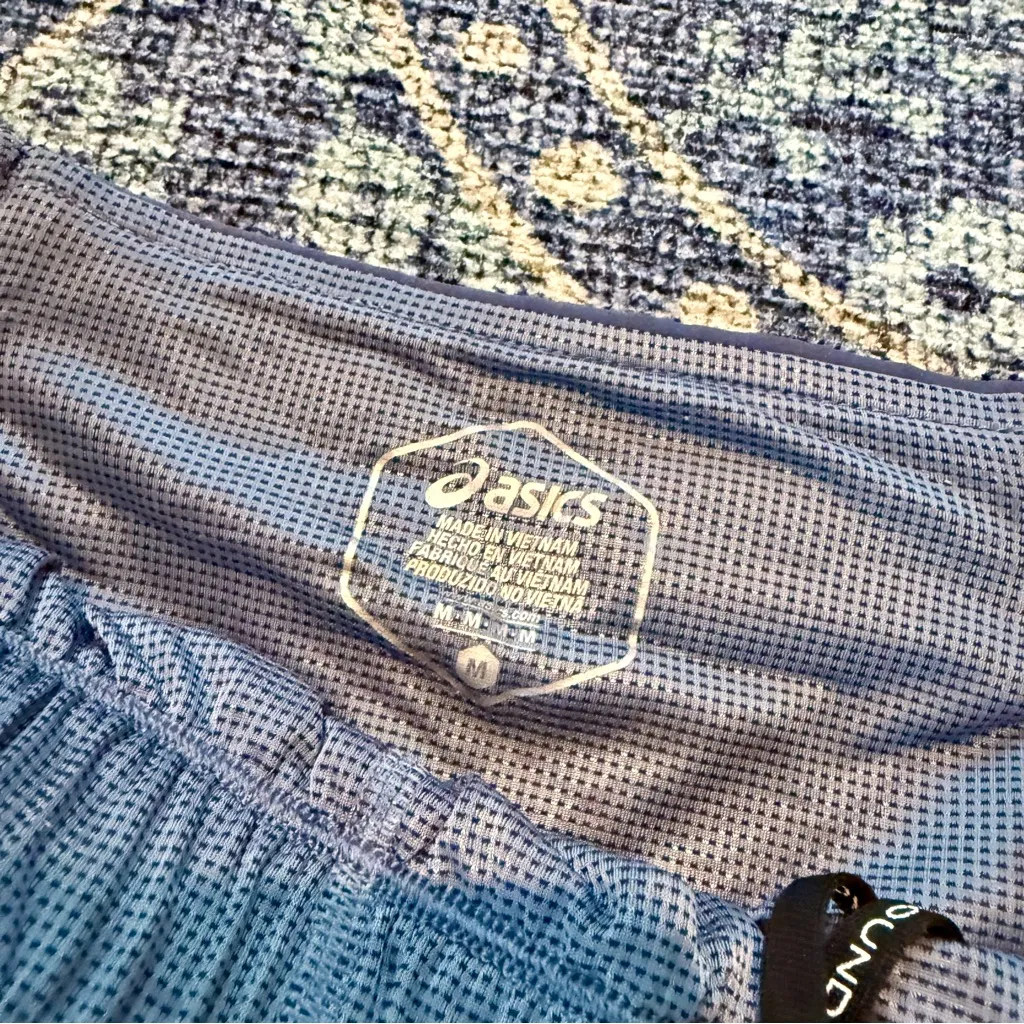 ASICS Women’s Size Medium Running Flat Front Blue athletic shorts - Image 2