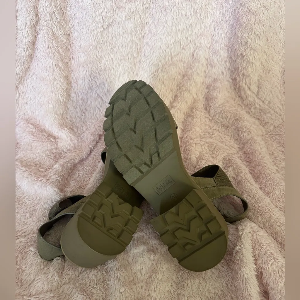 New Mia Sena Beige Neutral Women’s Chunky Platform Casual Comfy Sandal 9.5M - Image 7