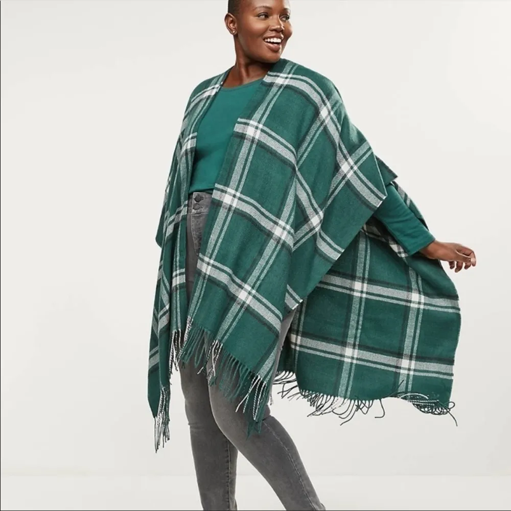 Lane Bryant Green Plaid Fringe Flannel Scarf Wrap Poncho - Image 2