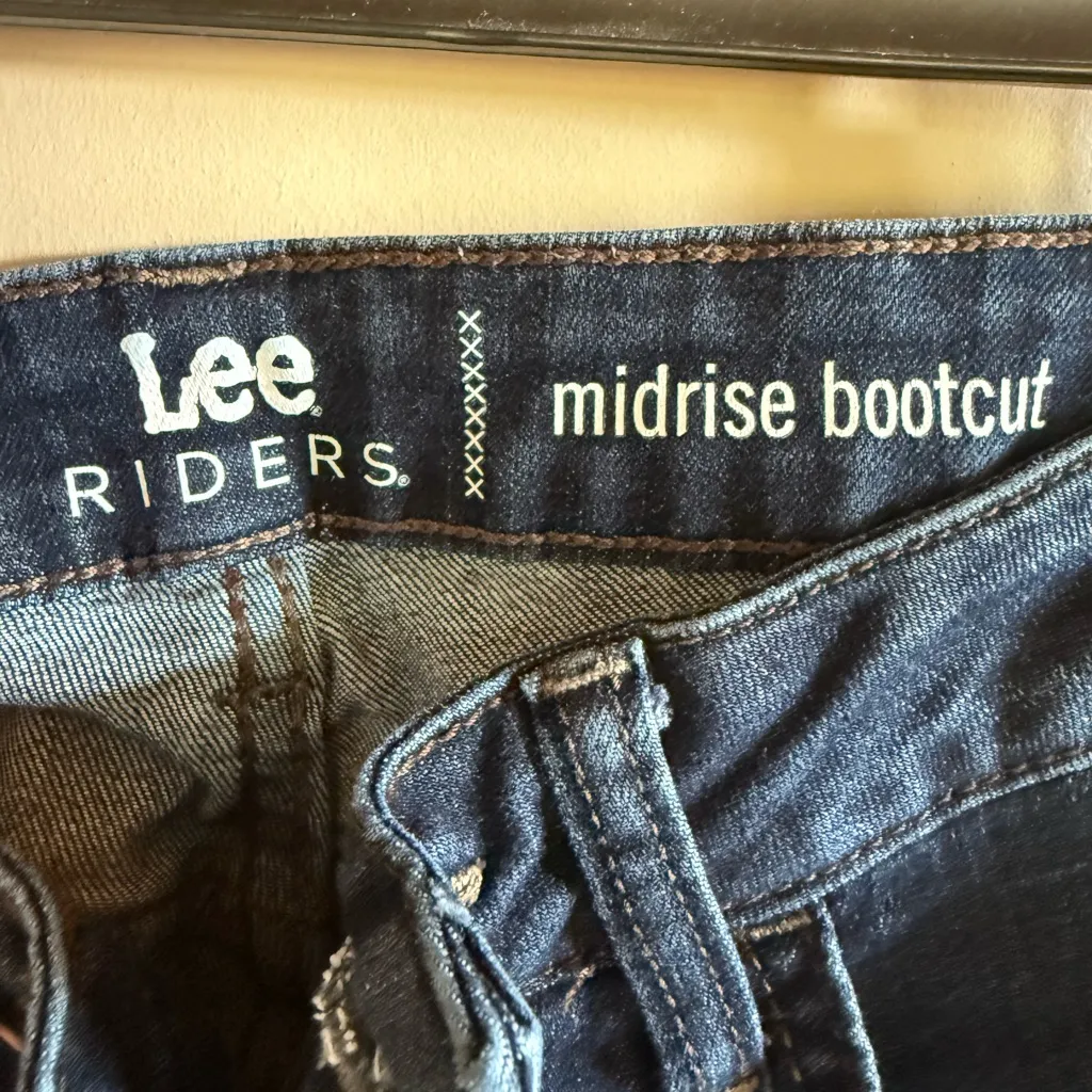 Lee Women's Riders Midrise Boot Cut Jeans - Image 3