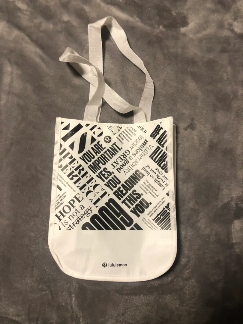 Lululemon Wunder Unders Bag Included - Image 8