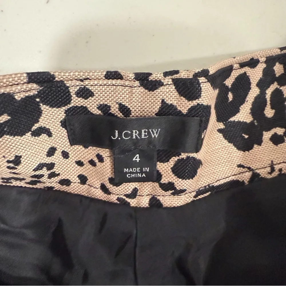 J. Crew Women's High Waist Leopard Print Trouser Shorts Size 4 EUC - Image 8