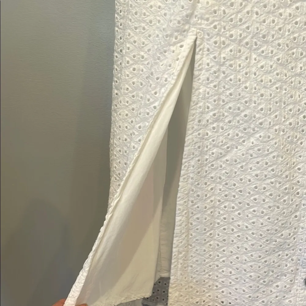 Avec Les Filles Elegant white Button-Down Skirt with two front slits - Image 4