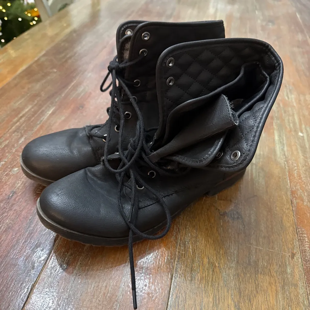 Rock & Candy by Zigi Black Lace Up Boots Size 10 Vintage Combat Grunge Plaid 90s - Image 3
