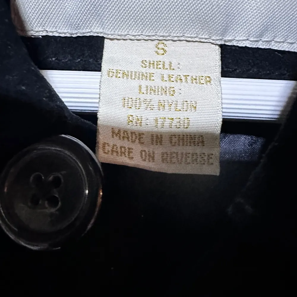 Trendy Unisex Shacket Shirt Jacket Suede Rugged Black Small Boho Chic - Image 10