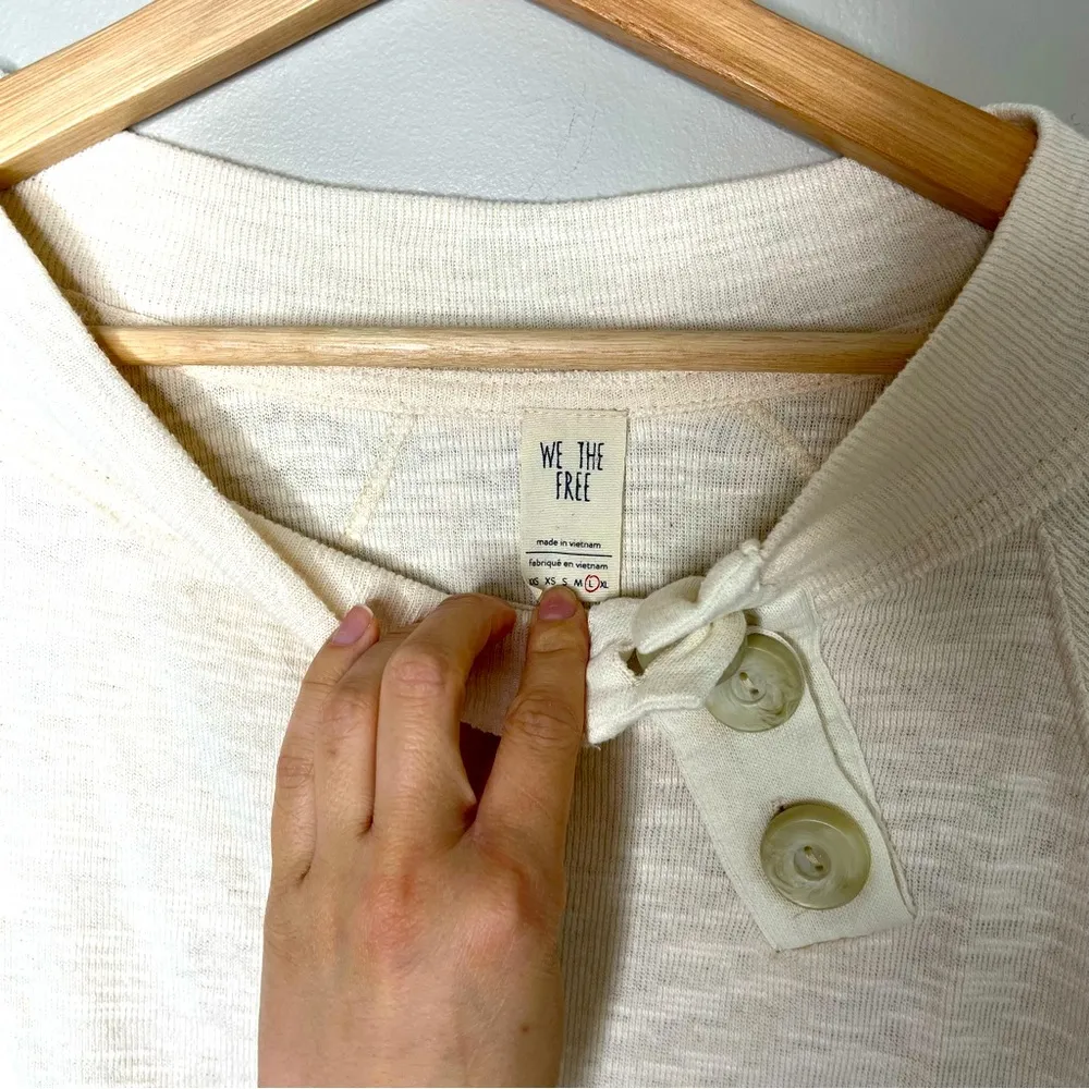 We the Free People Cream Beige Pullover Sweatshirt with Buttons Size Large - Image 5