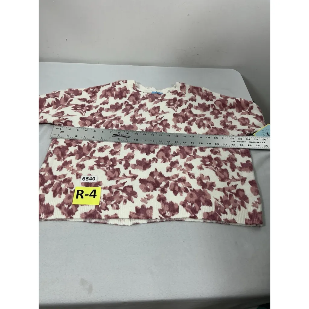 Womans NWT CeCe Pullover Long Sleeve Sweater Large Pink White Floral Crew Neck - Image 5