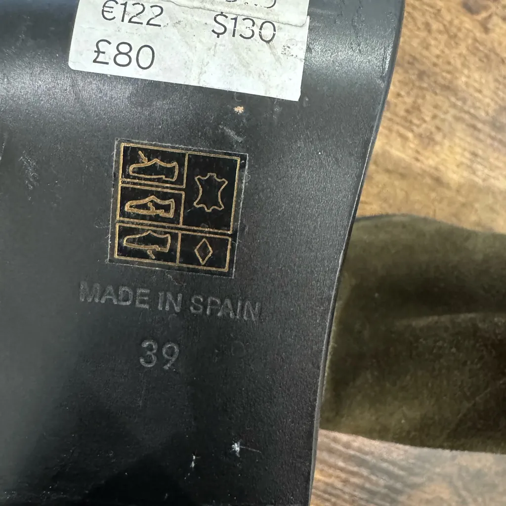 🇪🇸 Suede Chunky Booties sz 39 woman’s olive green - Image 11