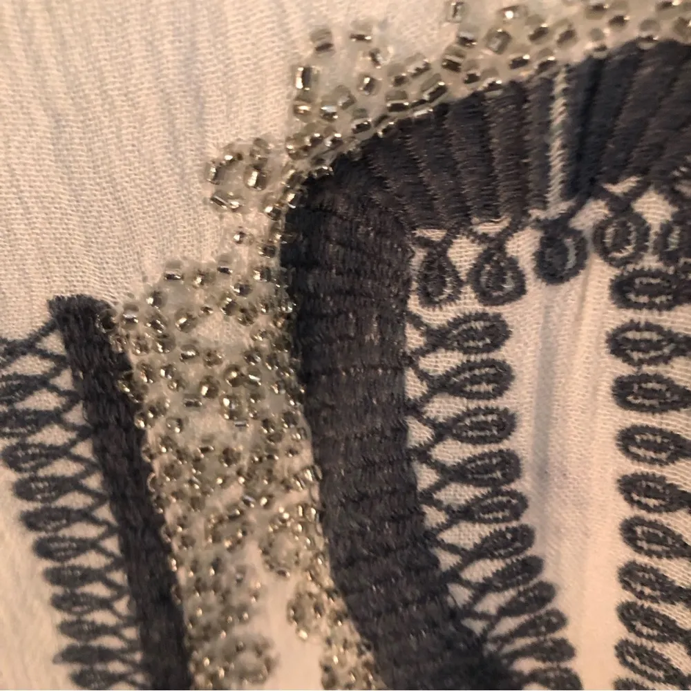 Anthropologie Raga Beaded Embroidered Bohemian Top. Size XS. - Image 6