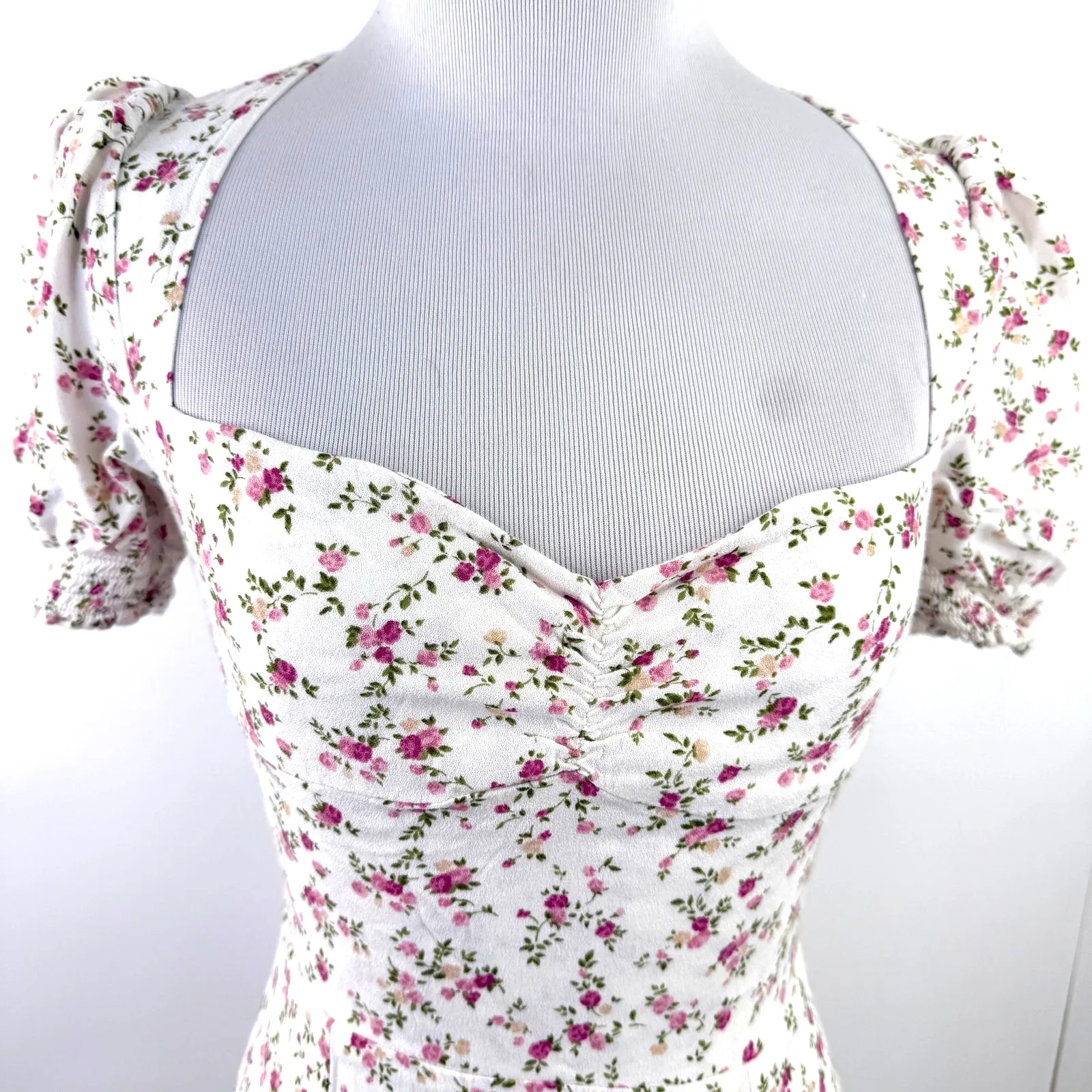 Reformation Lacey Dress Boheme Pink Micro-Floral Smocked Sleeve Dress Size 2 - Image 2