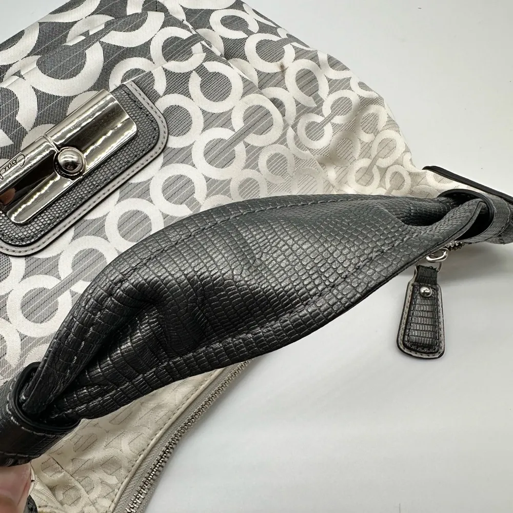 Kristen Shoulder Bag Op
Art Ombre Gray Fabric and Leather Purse 16793 - Image 7