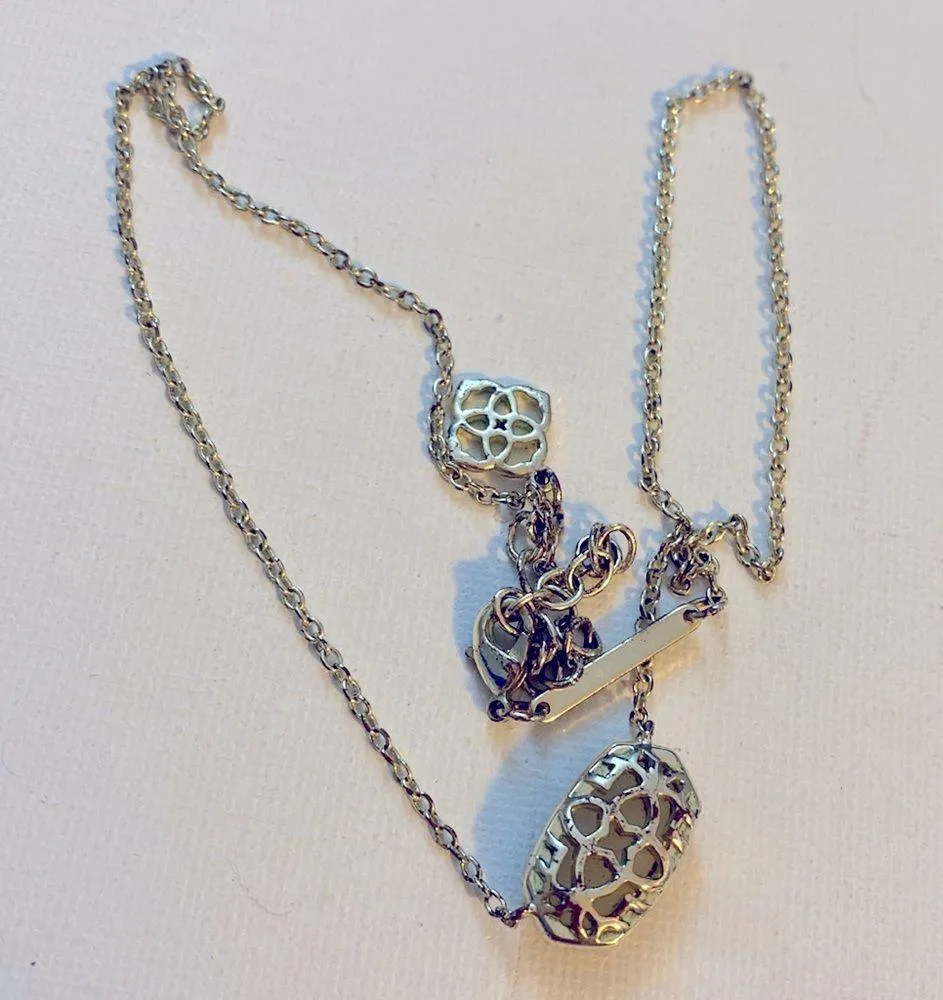 Elisa Gold pendant necklace with iridescent white stone! - Image 4