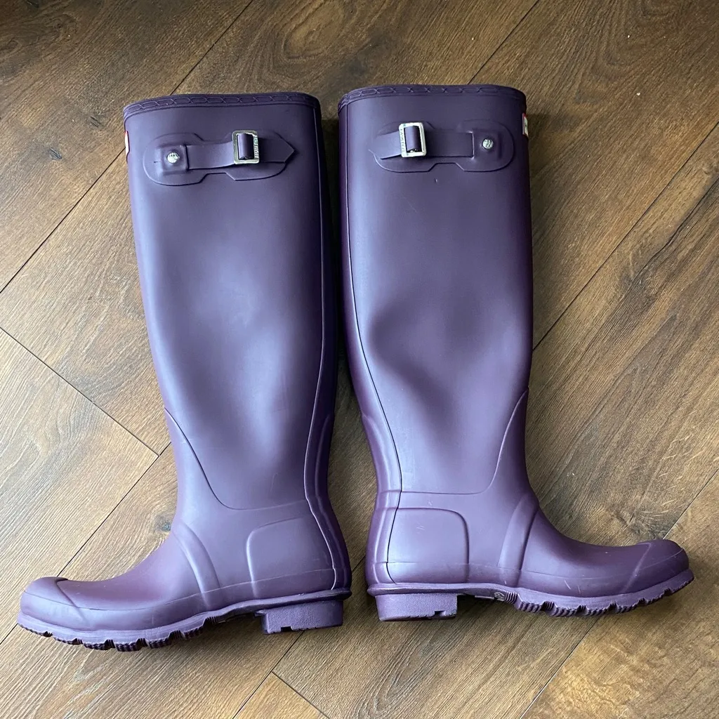 Hunter  Tall Rain Boots – Deep Purple Matte, Size 8, New Without Tags - Image 3