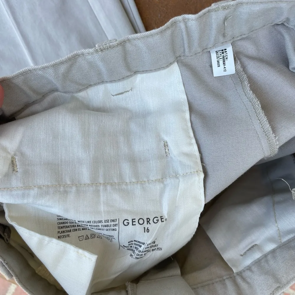 George beige slacks Size 27 - Image 3