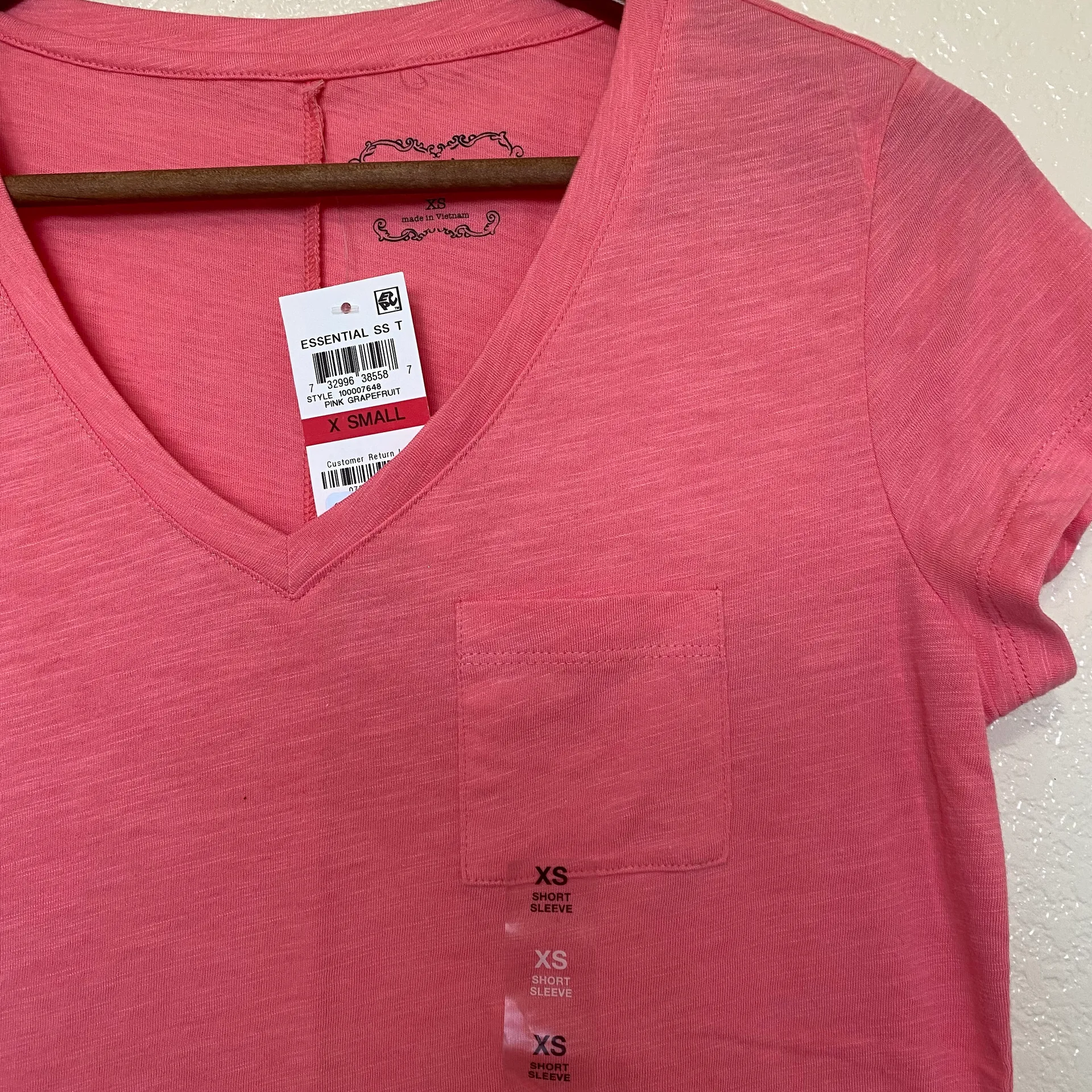 Pink V-neck Patch Pocket T-shirt XS - Image 6