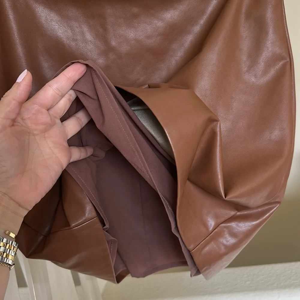 Wilfred Brown Faux Leather Mini Skirt Size 6 - Image 5