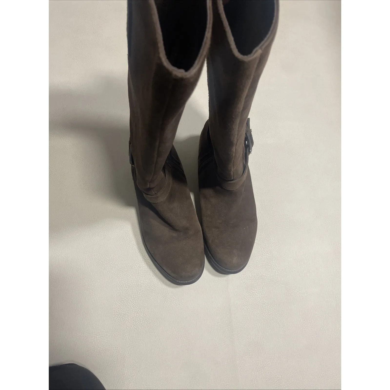 Clarks Women's Plaza Steer Leather Zip up Boots Size: 9 Brown Buckles - Image 4