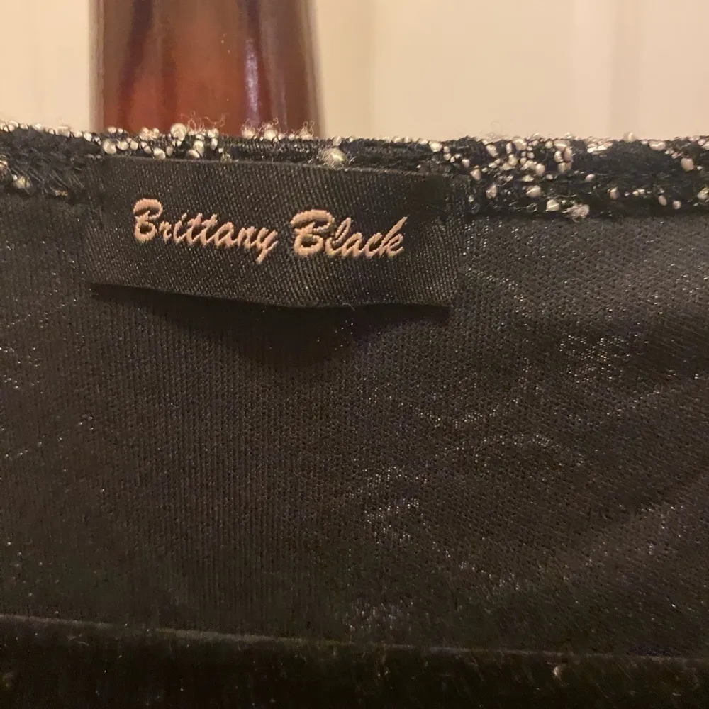 Brittany BLACK BEADED AND RHINESTONE TOP Size M - Image 3