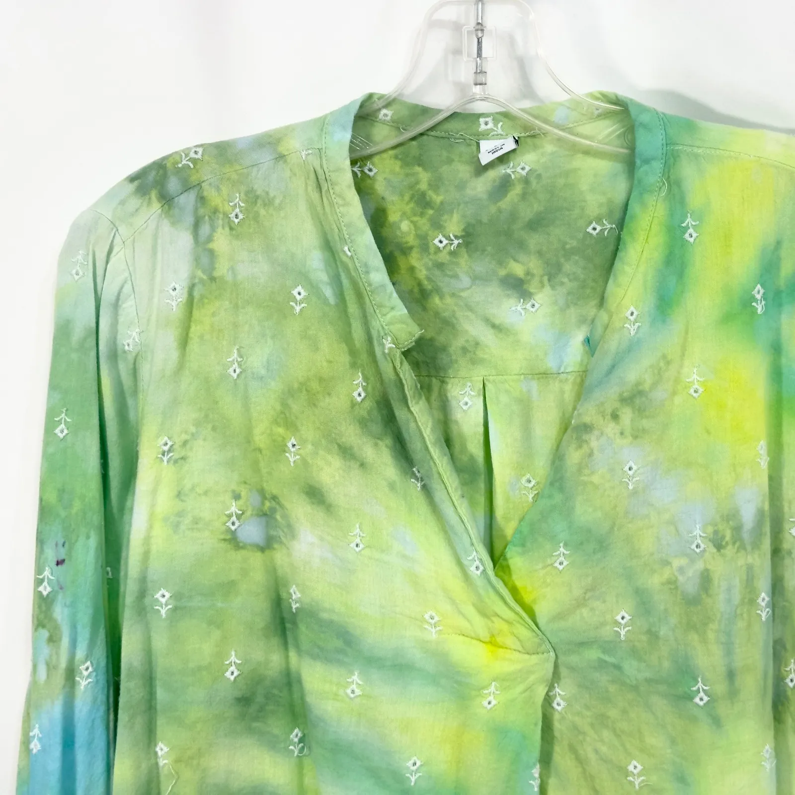 Old Navy Large Top Handmade Tie Dye Embroidered Long Sleeve V Neck‎ Green 1251 - Image 4
