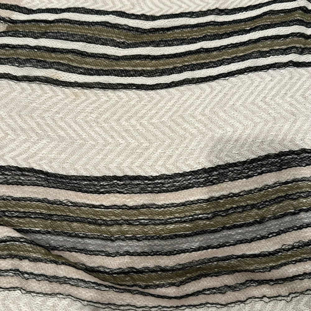 Evereve Michael Stars Wrap One Size - Image 7