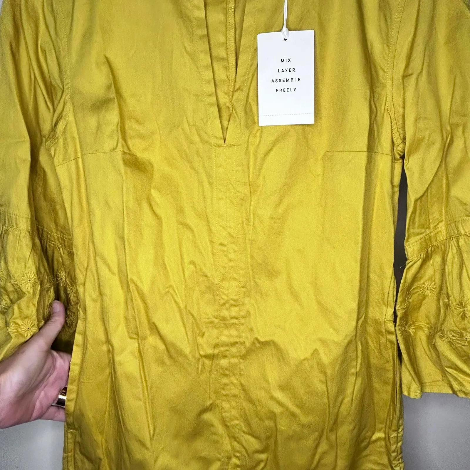 NWT Free Assembly Tunic‎ Mustard yellow Women's size S Gold - Image 5