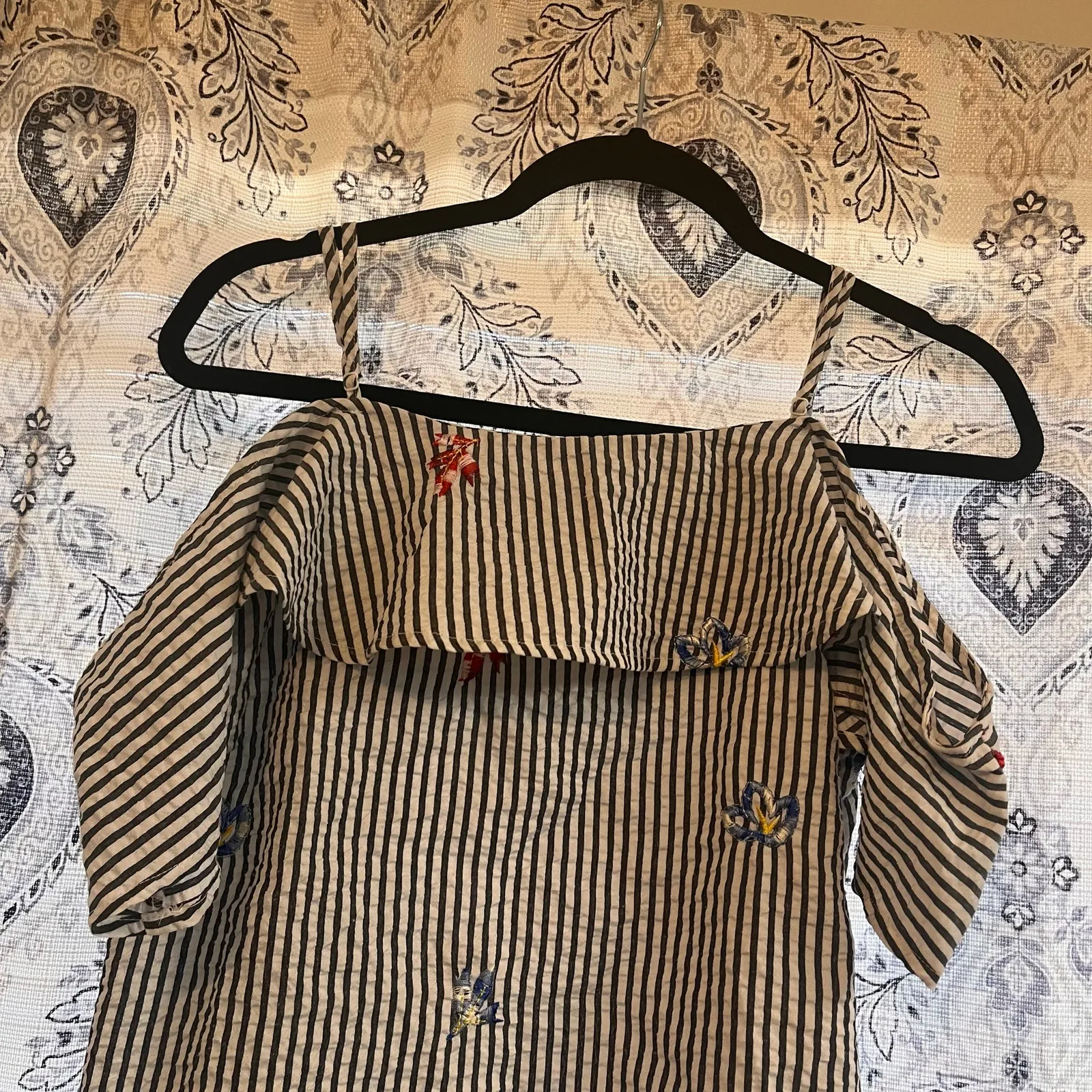 Collective Concepts Floral Stripe Off Shoulder Top Size Large‎ - Image 3