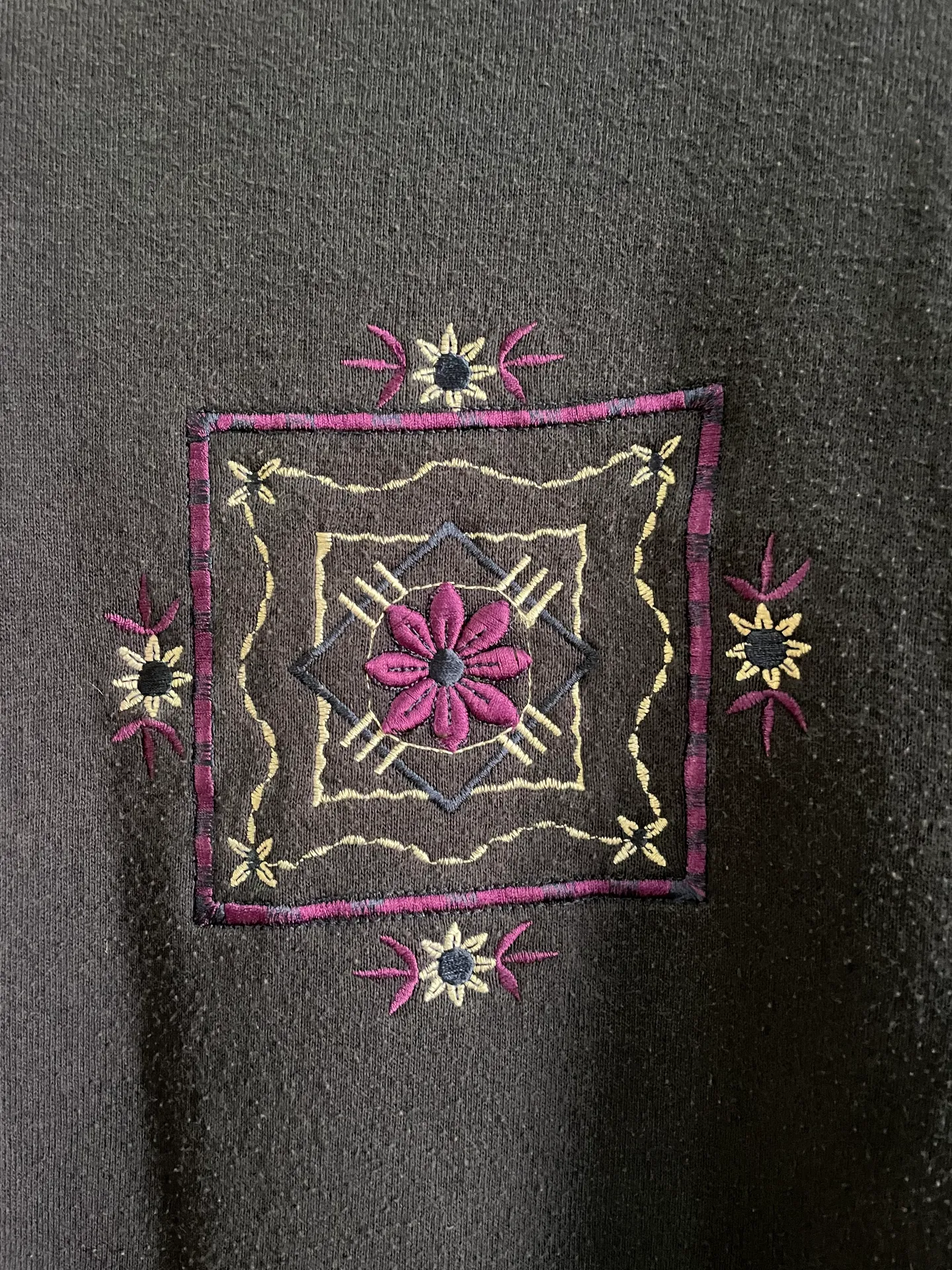 Vintage Crewneck Multiple Size 2X - Image 2