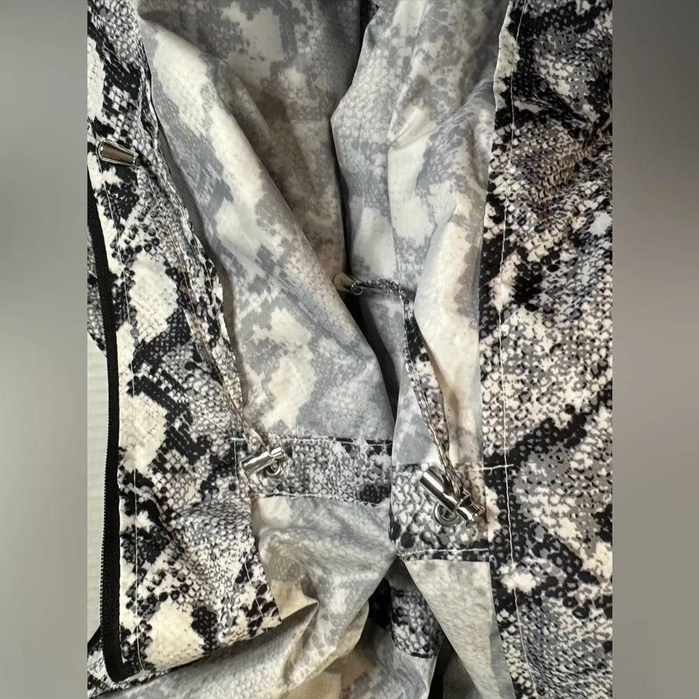 Susan Graver Gray White Snake Print Wind Breaker Hood Cinch Waist Pockets Size L - Image 8