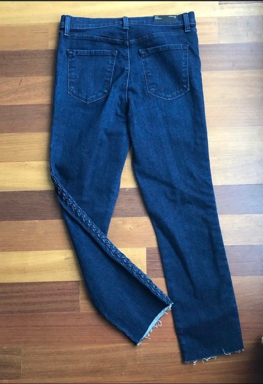 NWT  Ruby Cigarette Crop Jean - Image 4