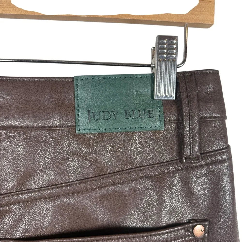 NWOT Judy Blue Women’s Faux Leather High Rise Straight Jeans Espresso Size 30 - Image 13