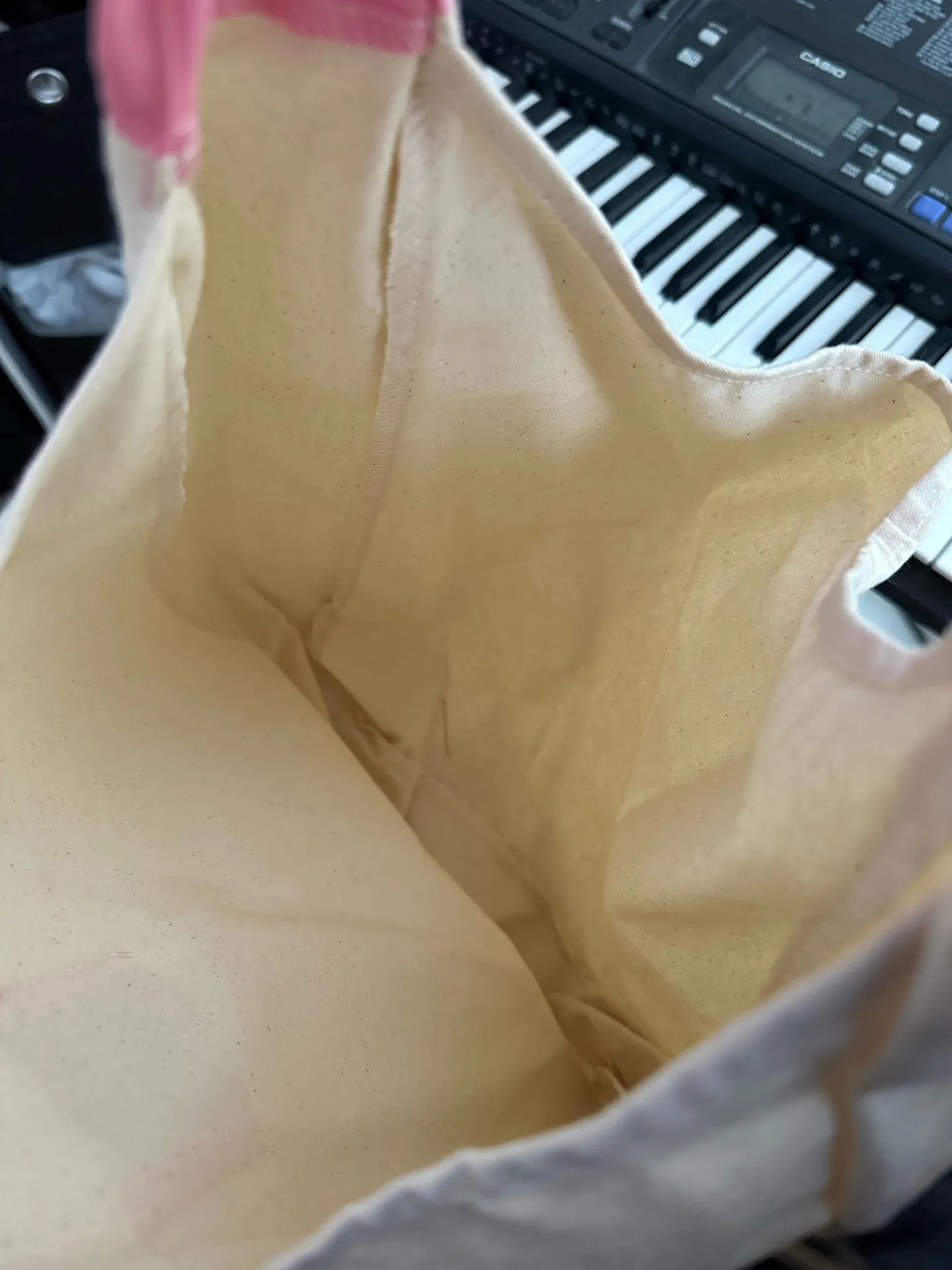 Bow Tote Bag Pink - Image 4