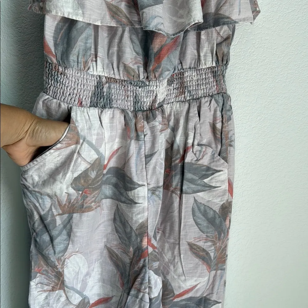 American Eagle Outfitters Gray and Pink Ruffle Jumpsuit - Image 6